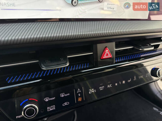 Белый Киа EV6, объемом двигателя 0 л и пробегом 8 тыс. км за 44500 $, фото 70 на Automoto.ua