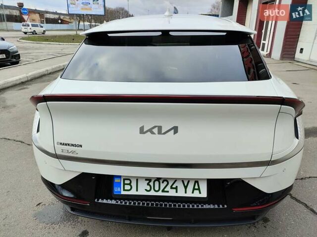 Белый Киа EV6, объемом двигателя 0 л и пробегом 3 тыс. км за 28200 $, фото 4 на Automoto.ua