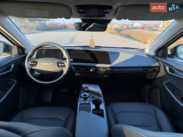 Білий Кіа EV6, об'ємом двигуна 0 л та пробігом 92 тис. км за 23900 $, фото 13 на Automoto.ua