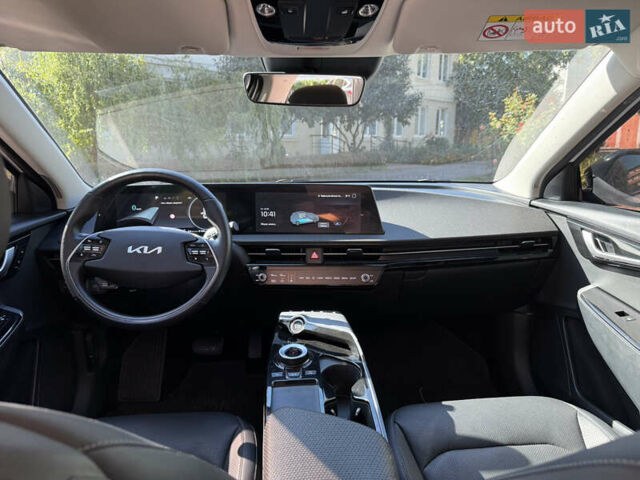 Белый Киа EV6, объемом двигателя 0 л и пробегом 86 тыс. км за 25500 $, фото 43 на Automoto.ua