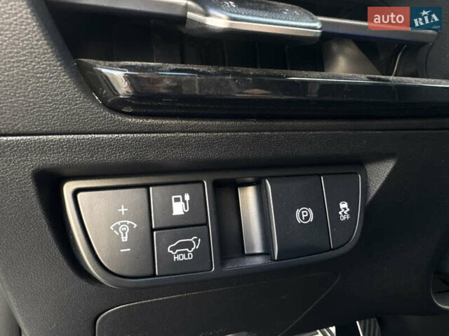 Белый Киа EV6, объемом двигателя 0 л и пробегом 8 тыс. км за 44500 $, фото 64 на Automoto.ua