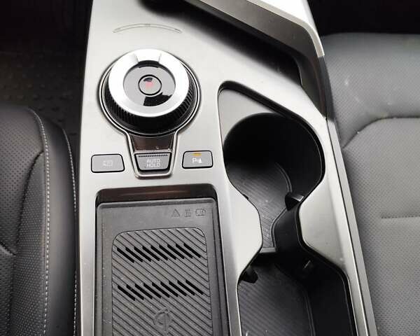 Білий Кіа EV6, об'ємом двигуна 0 л та пробігом 2 тис. км за 22000 $, фото 18 на Automoto.ua
