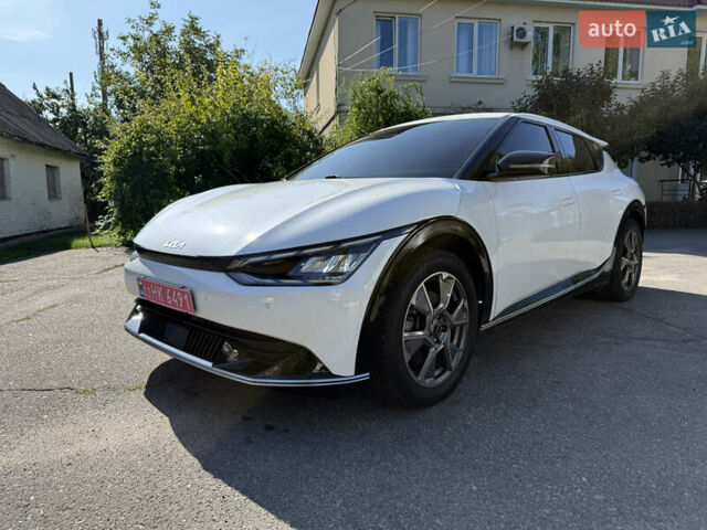 Белый Киа EV6, объемом двигателя 0 л и пробегом 86 тыс. км за 25500 $, фото 20 на Automoto.ua