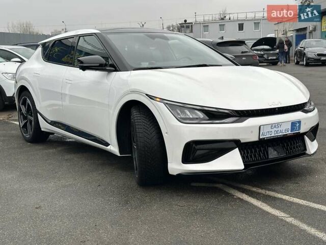 Білий Кіа EV6, об'ємом двигуна 0 л та пробігом 27 тис. км за 29490 $, фото 4 на Automoto.ua