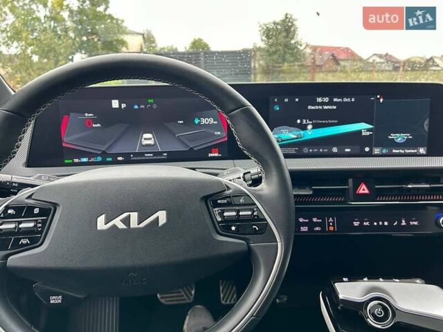 Білий Кіа EV6, об'ємом двигуна 0 л та пробігом 24 тис. км за 31500 $, фото 1 на Automoto.ua