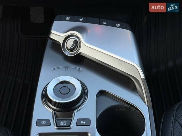 Білий Кіа EV6, об'ємом двигуна 0 л та пробігом 92 тис. км за 23900 $, фото 19 на Automoto.ua