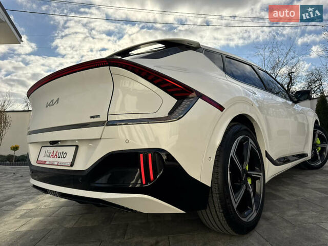 Белый Киа EV6, объемом двигателя 0 л и пробегом 8 тыс. км за 44500 $, фото 25 на Automoto.ua