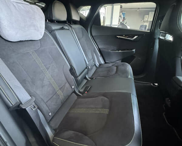 Белый Киа EV6, объемом двигателя 0 л и пробегом 25 тыс. км за 36900 $, фото 31 на Automoto.ua