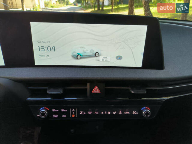 Киа EV6 2023 в Ровно на Automoto.ua Белый Киа EV6, объемом двигателя 0 л и пробегом 20 тыс. км за 27000 $, фото 14 на Automoto.ua