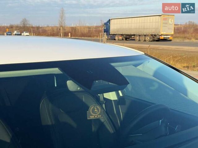 Білий Кіа EV6, об'ємом двигуна 0 л та пробігом 92 тис. км за 23900 $, фото 40 на Automoto.ua