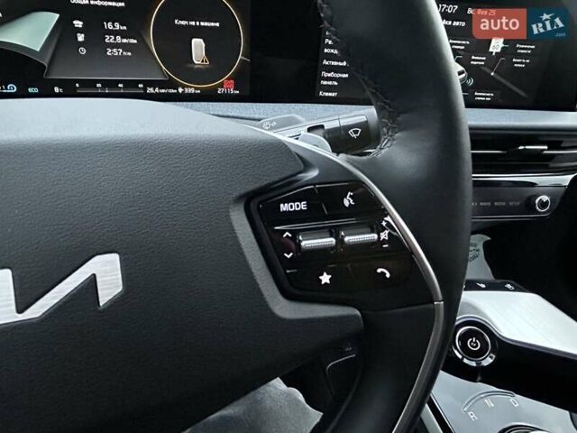 Белый Киа EV6, объемом двигателя 0 л и пробегом 7 тыс. км за 29999 $, фото 2 на Automoto.ua