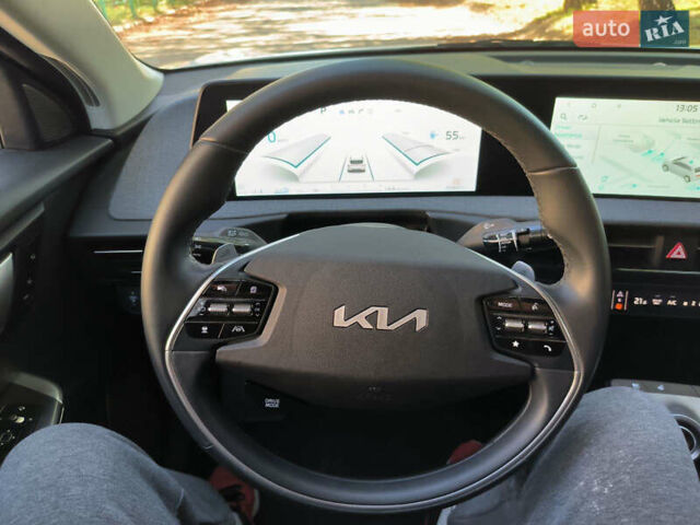 Киа EV6 2023 в Ровно на Automoto.ua Белый Киа EV6, объемом двигателя 0 л и пробегом 20 тыс. км за 27000 $, фото 12 на Automoto.ua