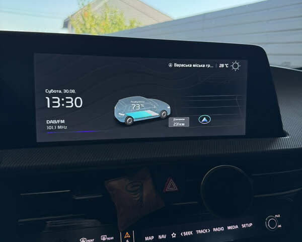 Белый Киа EV6, объемом двигателя 0 л и пробегом 25 тыс. км за 36900 $, фото 45 на Automoto.ua