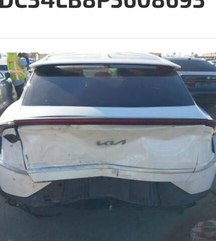 Белый Киа EV6, объемом двигателя 0 л и пробегом 67 тыс. км за 23700 $, фото 23 на Automoto.ua