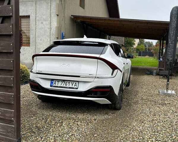 Білий Кіа EV6, об'ємом двигуна 0 л та пробігом 24 тис. км за 31500 $, фото 6 на Automoto.ua
