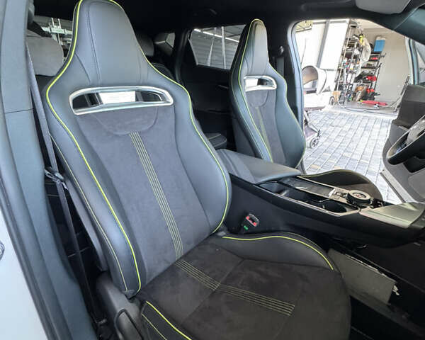 Белый Киа EV6, объемом двигателя 0 л и пробегом 25 тыс. км за 36900 $, фото 34 на Automoto.ua