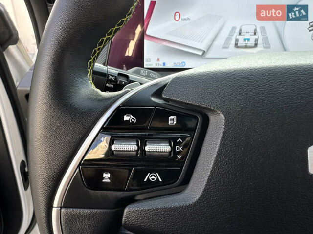 Белый Киа EV6, объемом двигателя 0 л и пробегом 8 тыс. км за 44500 $, фото 72 на Automoto.ua
