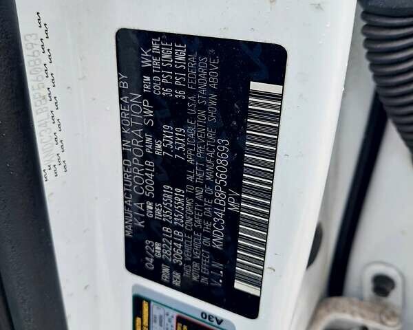 Белый Киа EV6, объемом двигателя 0 л и пробегом 66 тыс. км за 24000 $, фото 15 на Automoto.ua