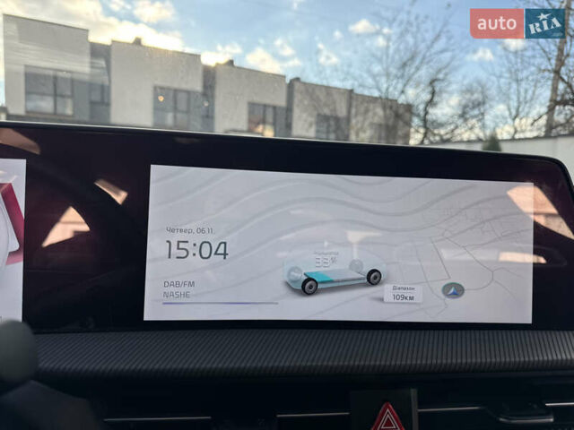 Белый Киа EV6, объемом двигателя 0 л и пробегом 8 тыс. км за 44500 $, фото 66 на Automoto.ua