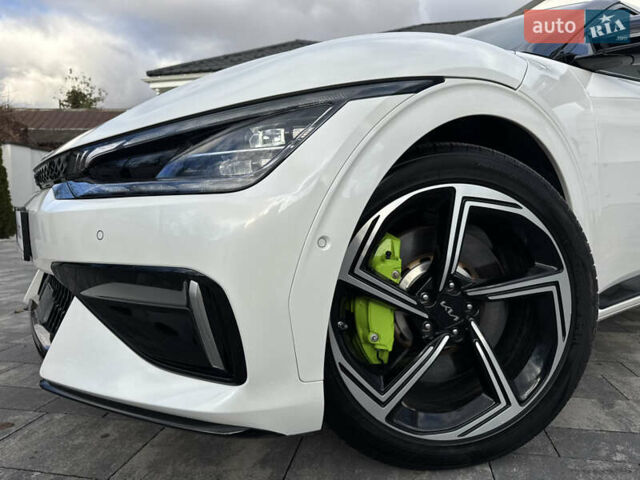Белый Киа EV6, объемом двигателя 0 л и пробегом 8 тыс. км за 44500 $, фото 12 на Automoto.ua