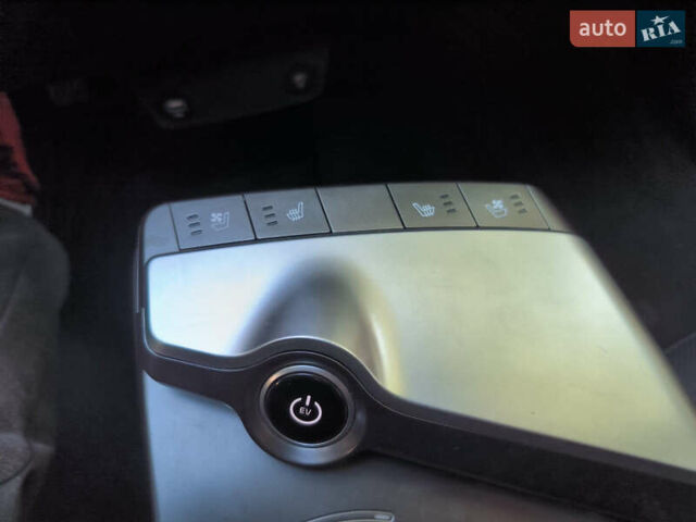 Киа EV6 2023 в Ровно на Automoto.ua Белый Киа EV6, объемом двигателя 0 л и пробегом 20 тыс. км за 27000 $, фото 13 на Automoto.ua