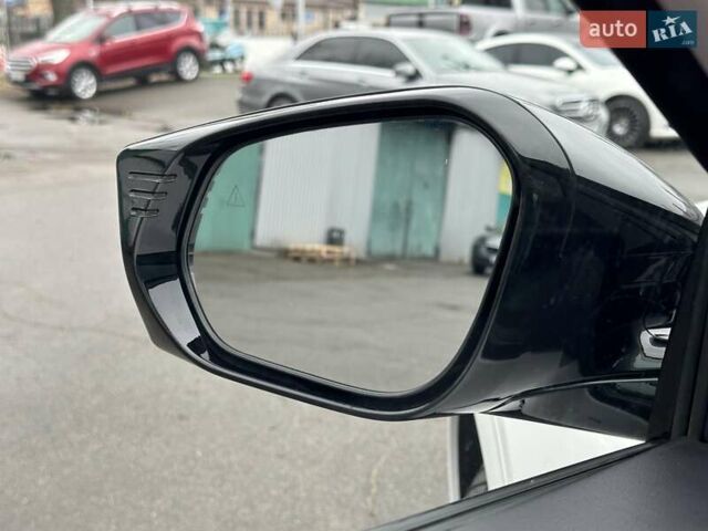 Білий Кіа EV6, об'ємом двигуна 0 л та пробігом 27 тис. км за 29490 $, фото 22 на Automoto.ua