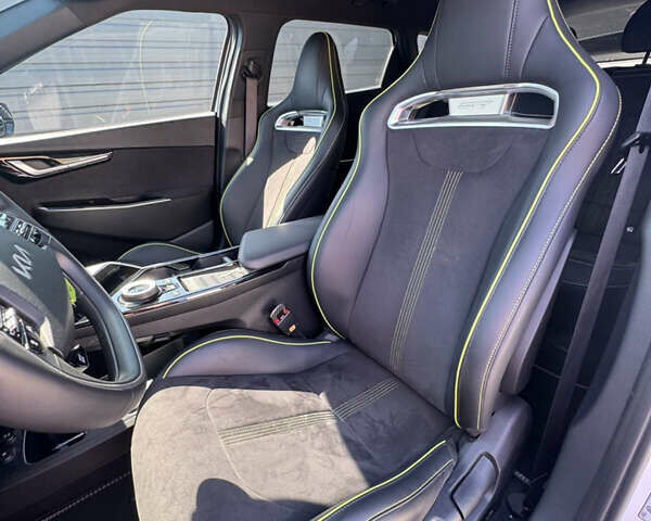 Белый Киа EV6, объемом двигателя 0 л и пробегом 25 тыс. км за 36900 $, фото 21 на Automoto.ua