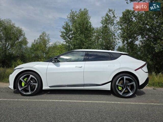 Белый Киа EV6, объемом двигателя 0 л и пробегом 23 тыс. км за 31900 $, фото 10 на Automoto.ua