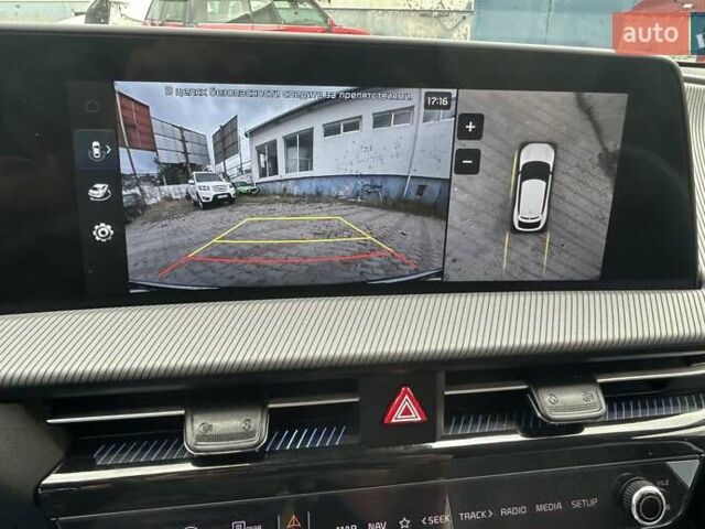 Белый Киа EV6, объемом двигателя 0 л и пробегом 7 тыс. км за 29999 $, фото 27 на Automoto.ua