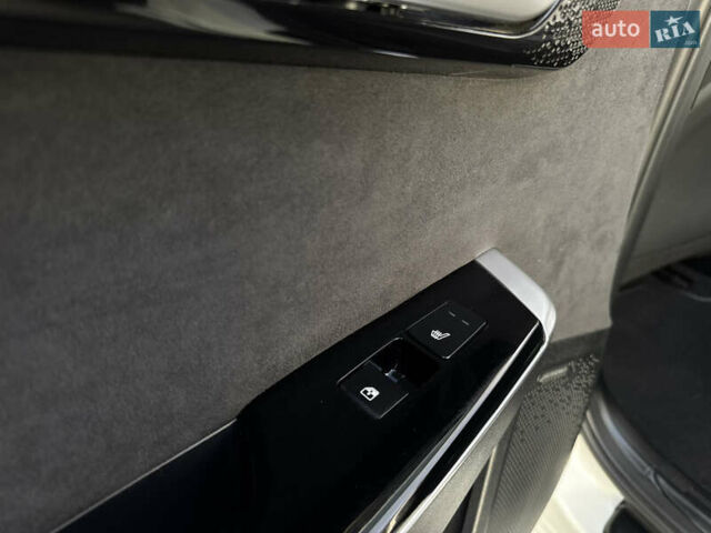 Белый Киа EV6, объемом двигателя 0 л и пробегом 8 тыс. км за 44500 $, фото 44 на Automoto.ua