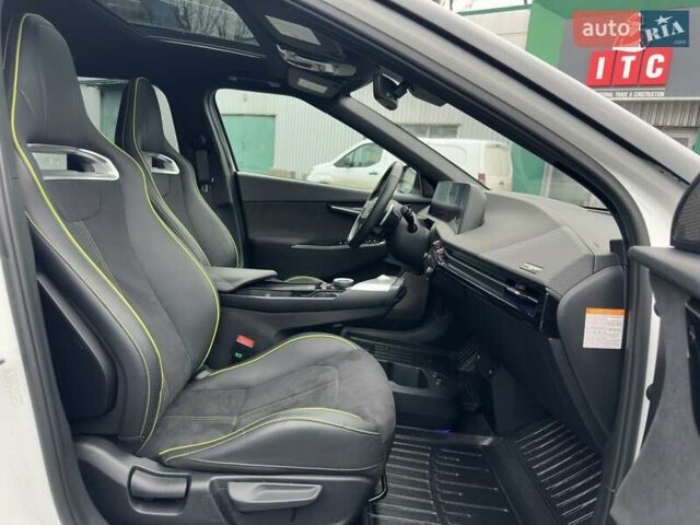 Білий Кіа EV6, об'ємом двигуна 0 л та пробігом 27 тис. км за 29490 $, фото 44 на Automoto.ua