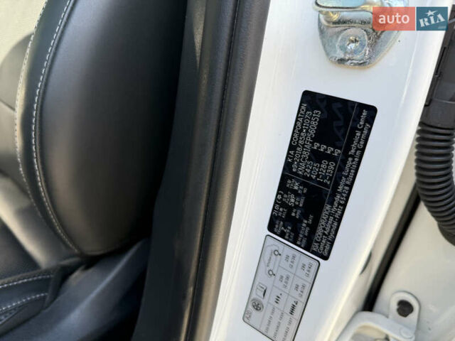 Белый Киа EV6, объемом двигателя 0 л и пробегом 86 тыс. км за 25500 $, фото 37 на Automoto.ua