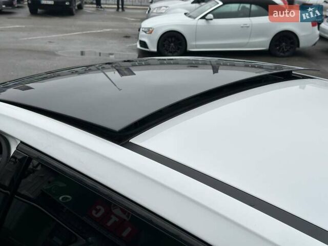 Білий Кіа EV6, об'ємом двигуна 0 л та пробігом 27 тис. км за 29490 $, фото 23 на Automoto.ua