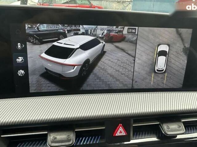Белый Киа EV6, объемом двигателя 0 л и пробегом 7 тыс. км за 31999 $, фото 24 на Automoto.ua