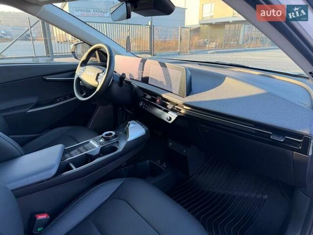 Білий Кіа EV6, об'ємом двигуна 0 л та пробігом 92 тис. км за 23900 $, фото 14 на Automoto.ua