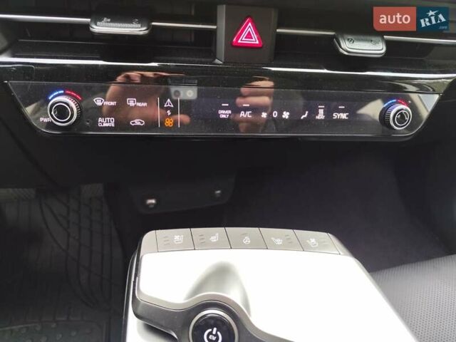Білий Кіа EV6, об'ємом двигуна 0 л та пробігом 2 тис. км за 22000 $, фото 21 на Automoto.ua