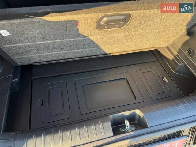 Білий Кіа EV6, об'ємом двигуна 0 л та пробігом 92 тис. км за 23900 $, фото 43 на Automoto.ua