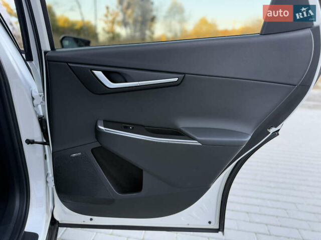 Білий Кіа EV6, об'ємом двигуна 0 л та пробігом 20 тис. км за 26500 $, фото 28 на Automoto.ua