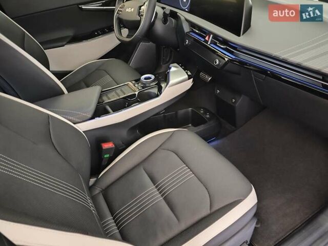 Белый Киа EV6, объемом двигателя 0 л и пробегом 4 тыс. км за 28900 $, фото 11 на Automoto.ua