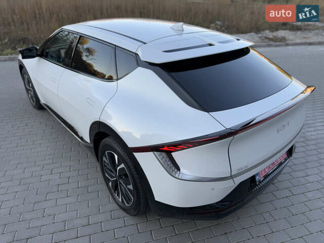 Білий Кіа EV6, об'ємом двигуна 0 л та пробігом 20 тис. км за 26500 $, фото 11 на Automoto.ua