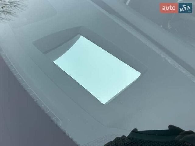 Белый Киа EV6, объемом двигателя 1.99 л и пробегом 11 тыс. км за 34999 $, фото 13 на Automoto.ua