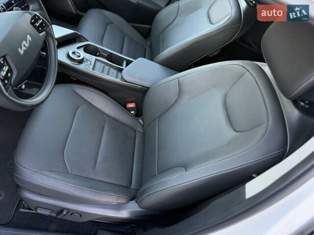 Білий Кіа EV6, об'ємом двигуна 0 л та пробігом 20 тис. км за 26500 $, фото 22 на Automoto.ua