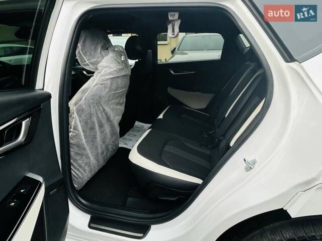 Белый Киа EV6, объемом двигателя 1.99 л и пробегом 11 тыс. км за 34999 $, фото 28 на Automoto.ua