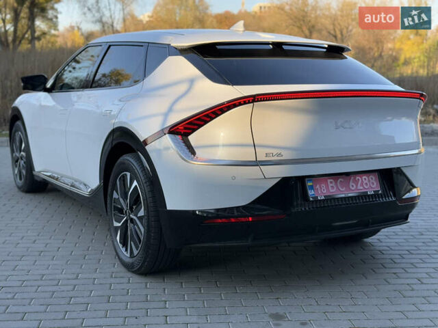 Білий Кіа EV6, об'ємом двигуна 0 л та пробігом 20 тис. км за 26500 $, фото 1 на Automoto.ua