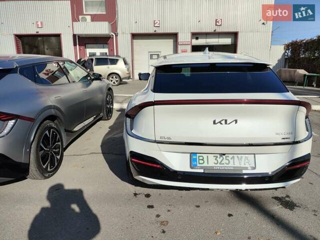 Белый Киа EV6, объемом двигателя 0 л и пробегом 4 тыс. км за 28900 $, фото 7 на Automoto.ua