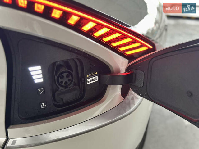 Бежевый Киа EV6, объемом двигателя 0 л и пробегом 60 тыс. км за 32000 $, фото 29 на Automoto.ua
