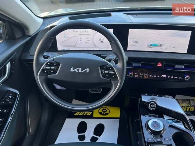 Бежевый Киа EV6, объемом двигателя 0 л и пробегом 66 тыс. км за 28500 $, фото 17 на Automoto.ua