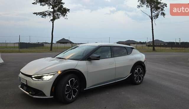 Бежевый Киа EV6, объемом двигателя 0 л и пробегом 60 тыс. км за 24500 $, фото 12 на Automoto.ua