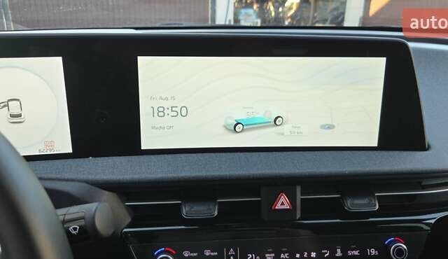 Бежевый Киа EV6, объемом двигателя 0 л и пробегом 60 тыс. км за 24500 $, фото 17 на Automoto.ua