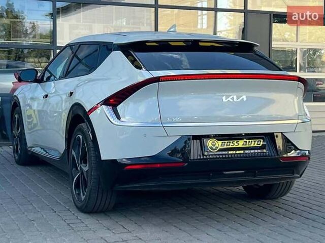 Бежевый Киа EV6, объемом двигателя 0 л и пробегом 66 тыс. км за 28500 $, фото 4 на Automoto.ua